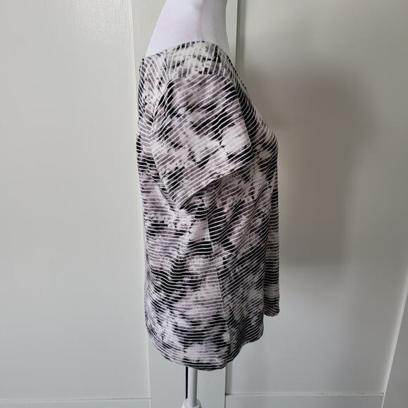 J. Jill	Size	S Pure Jill Linen Blend Grey Black Striped Bleach Dye Top Casual - Picture 2 of 8